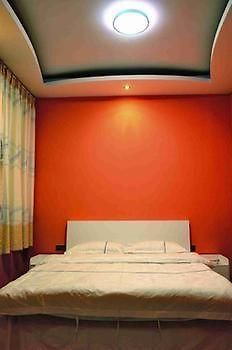Yiguangnian Fashion Hotel Fenghuang Buitenkant foto
