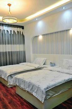 Yiguangnian Fashion Hotel Fenghuang Buitenkant foto